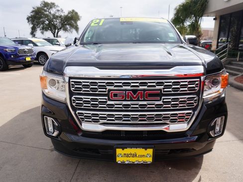Used 2021 GMC Canyon Denali image 2