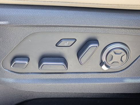 Used 2024 Hyundai Palisade Calligraphy image 21