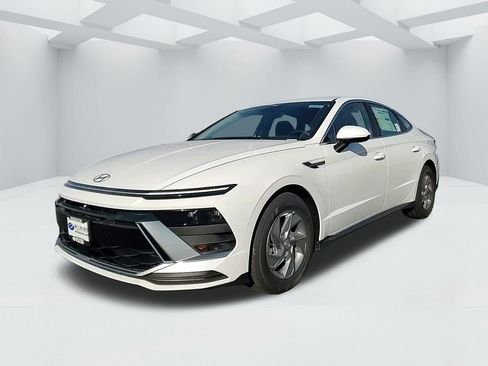 New 2026 Hyundai Sonata SE image 1