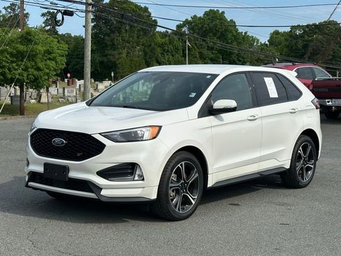 Used 2023 Ford Edge ST w/ Cargo Accessory Package AWD/4WD image 3