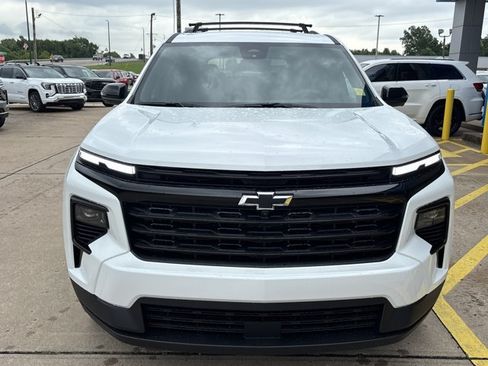 New 2026 Chevrolet Traverse LT w/ Midnight/Sport Edition AWD/4WD image 11