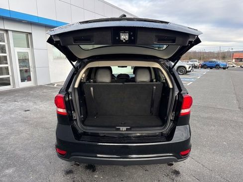 Used 2019 Dodge Journey GT image 18