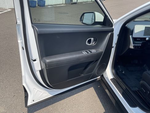 Certified 2024 Hyundai Ioniq 5 SEL RWD image 16