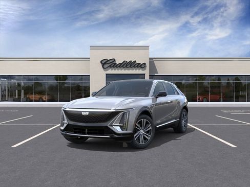 New 2026 Cadillac Lyriq Luxury RWD image 8