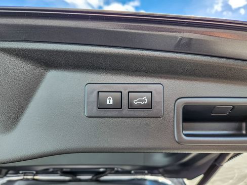 Certified 2026 Subaru Outback Limited XT AWD/4WD image 19