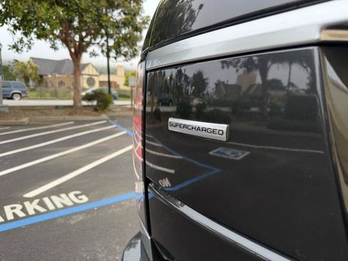 Used 2014 Land Rover Range Rover Supercharged AWD/4WD image 33