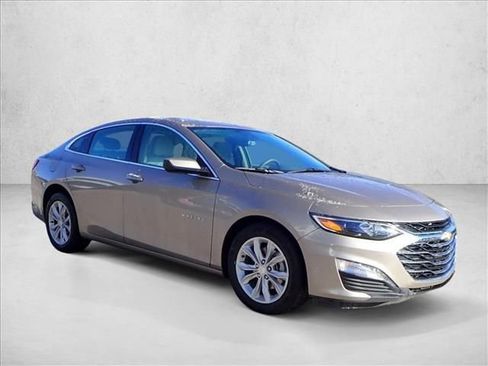 Used 2025 Chevrolet Malibu LT image 6