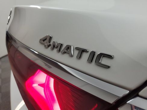 Used 2025 Mercedes-Benz E 350 4MATIC Sedan image 7