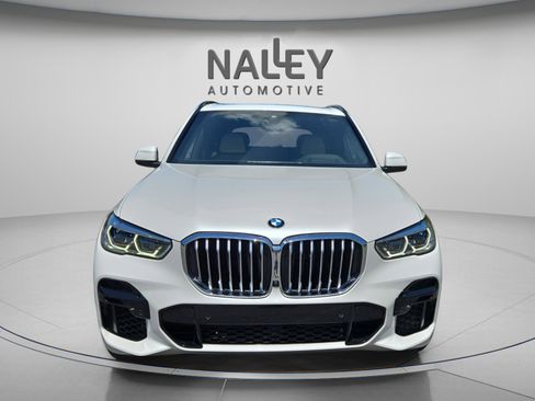 Used 2022 BMW X5 xDrive40i w/ M Sport Package AWD/4WD image 8