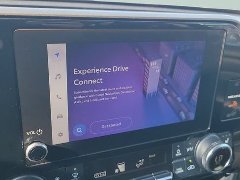 Used 2023 Toyota Highlander XLE FWD image 19