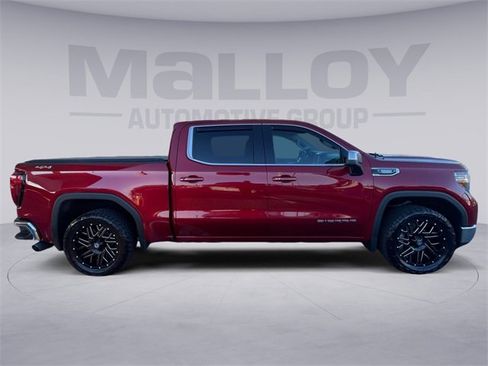 Used 2021 GMC Sierra 1500 SLE w/ Preferred Package image 2