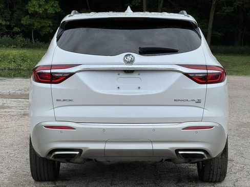 Used 2018 Buick Enclave Essence AWD/4WD image 36