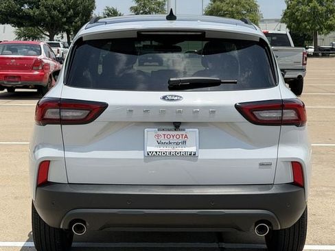 Used 2025 Ford Escape ST-Line w/ Equipment Group 301A FWD image 5