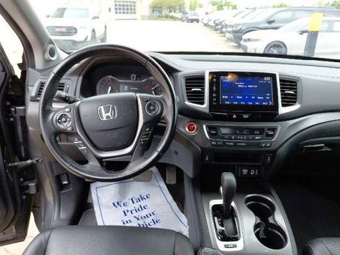 Used 2017 Honda Ridgeline RTL-T image 24