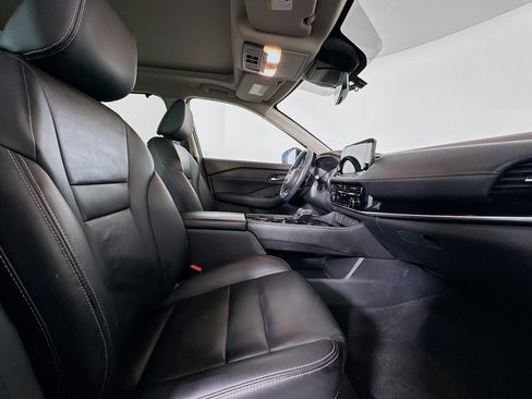 Used 2023 Nissan Rogue SL w/ SL Premium Package image 31