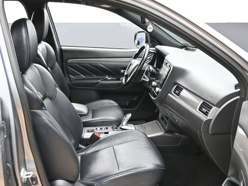 Used 2022 Mitsubishi Outlander SEL AWD/4WD image 35