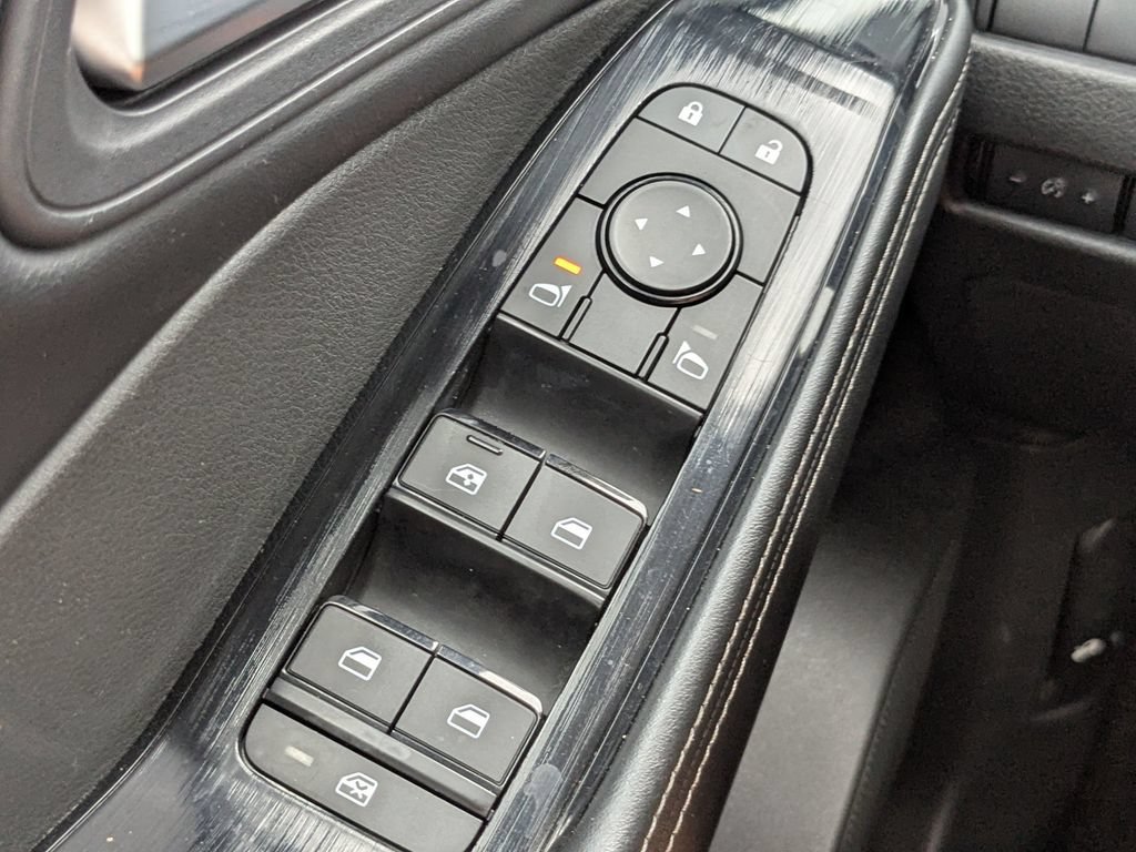 Used 2024 Nissan Rogue SV AWD/4WD image 21