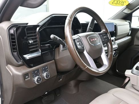 Used 2023 GMC Sierra 1500 SLT image 26