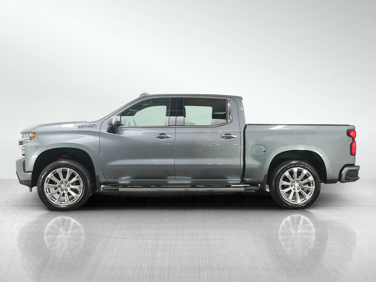 Used 2020 Chevrolet Silverado 1500 High Country AWD/4WD image 2
