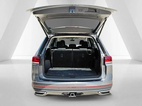 Used 2023 Volkswagen Atlas SE FWD image 32