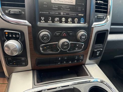 Used 2017 RAM 1500 Laramie w/ Convenience Group AWD/4WD image 27
