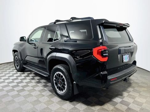 Certified 2025 Toyota 4Runner TRD Off-Road Premium AWD/4WD image 5