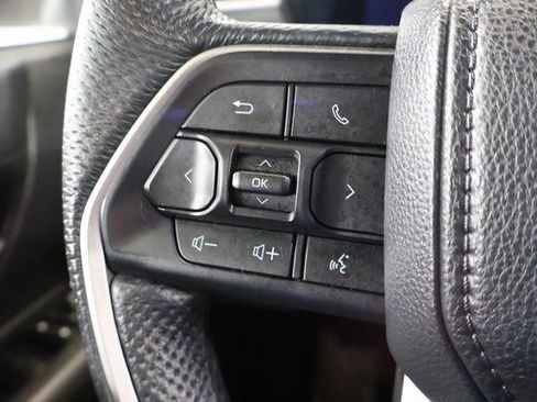 Used 2024 Toyota Tacoma TRD Off-Road image 17