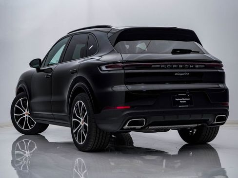 New 2026 Porsche Cayenne image 3