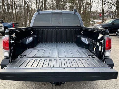 Used 2023 Toyota Tacoma Limited image 30