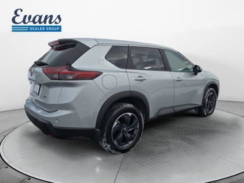 Used 2025 Nissan Rogue SV image 7