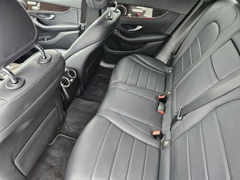 Used 2020 Mercedes-Benz GLC 300 image 13
