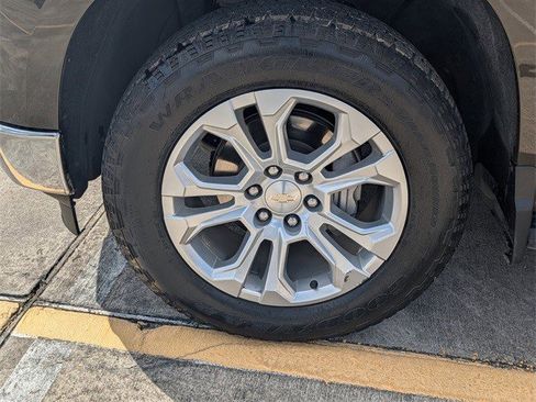 Certified 2023 Chevrolet Silverado 1500 LTZ w/ Technology Package image 11