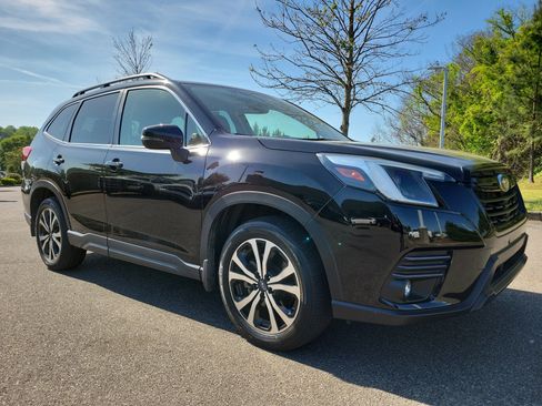 Used 2024 Subaru Forester Limited AWD/4WD image 7