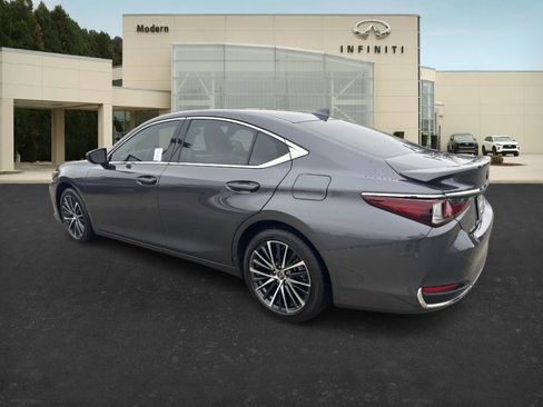 Used 2024 Lexus ES 300h w/ Premium Package image 6