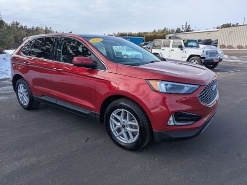 Certified 2024 Ford Edge SEL w/ Convenience Package AWD/4WD image 3