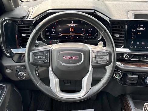 Used 2024 GMC Sierra 1500 Elevation w/ LPO, Elevation Black Package AWD/4WD image 23