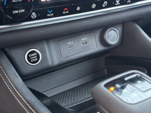 Certified 2023 Nissan Rogue SL w/ SL Premium Package image 27