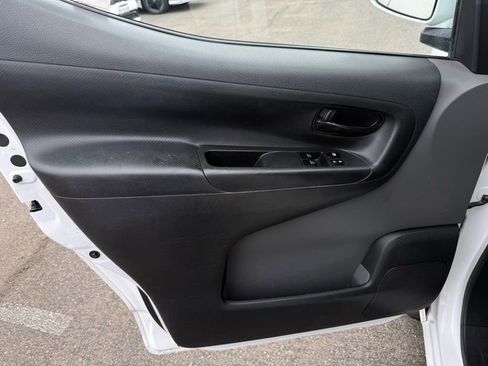 Used 2017 Nissan NV200 SV w/ Technology Package image 16