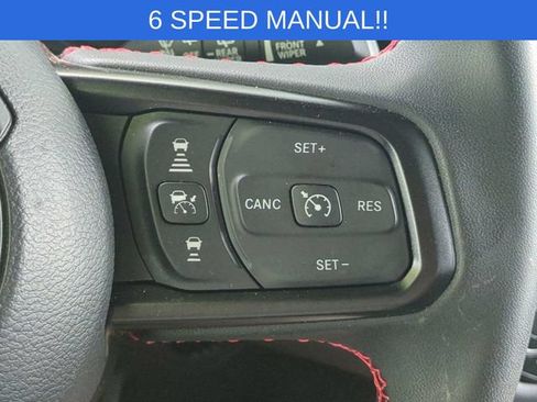 Used 2024 Jeep Wrangler Unlimited Rubicon w/ Technology Group AWD/4WD image 18