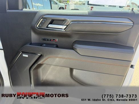 Used 2023 GMC Sierra 1500 AT4 w/ Technology Package AWD/4WD image 23