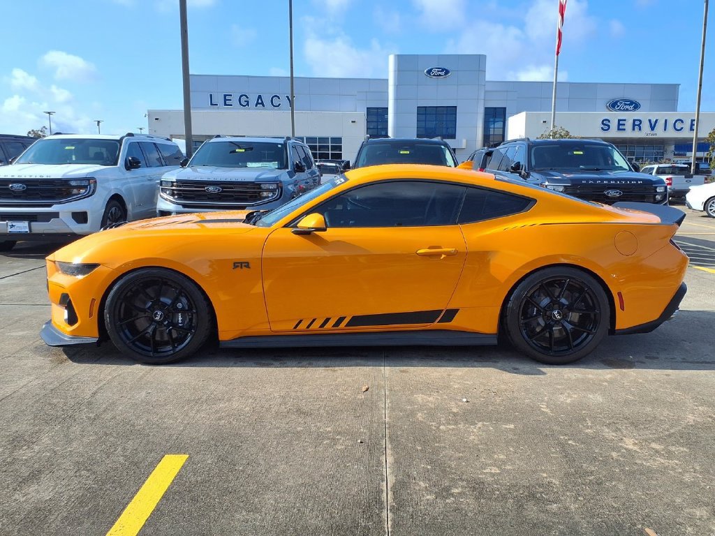 New 2026 Ford Mustang GT Premium w/ GT Performance Package RWD image 3