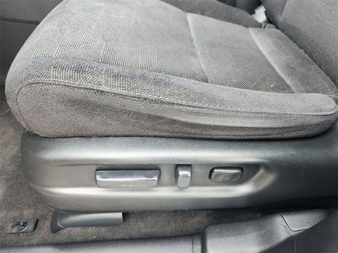 Used 2022 Honda Pilot Sport image 13