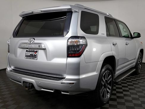 Used 2015 Toyota 4Runner Limited AWD/4WD image 9