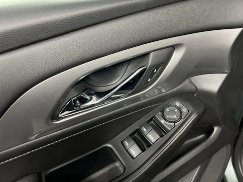 Certified 2023 Chevrolet Traverse LT image 56