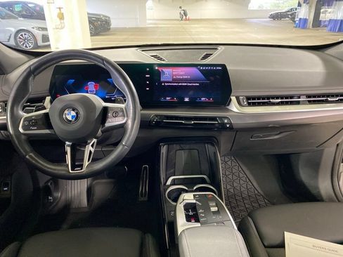Used 2023 BMW X1 xDrive28i w/ M Sport Package AWD/4WD image 8