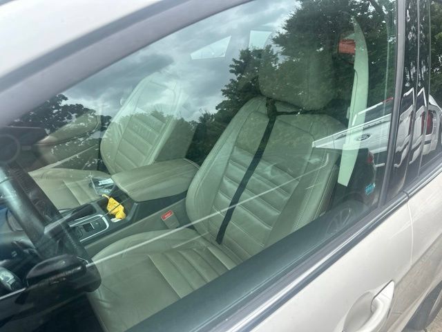Used 2017 Ford Escape Titanium FWD image 10