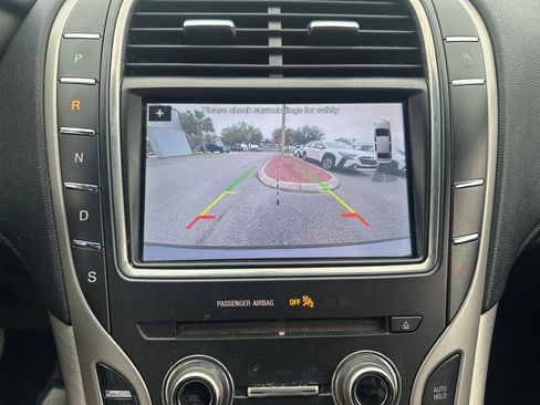 Used 2019 Lincoln Nautilus FWD image 31