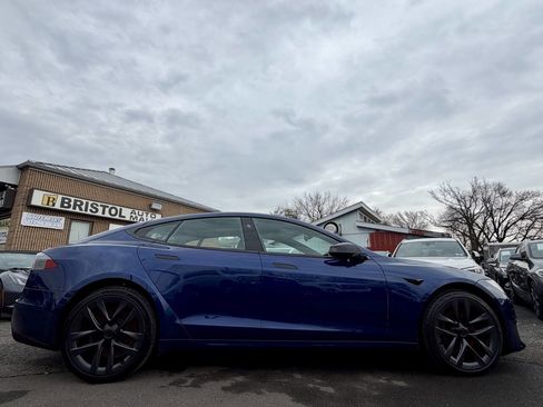 Used 2022 Tesla Model S Base AWD 4dr Liftback image 5