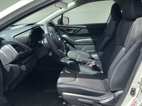 Used 2018 Subaru Crosstrek 2.0i AWD/4WD image 11