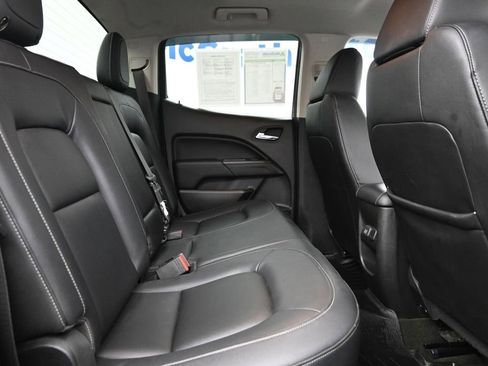 Used 2015 GMC Canyon SLT w/ Driver Alert Package AWD/4WD image 10